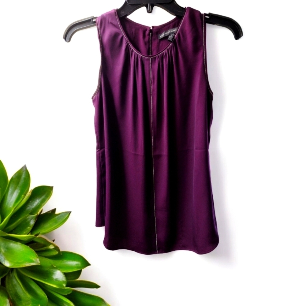 NWOT White House Black Market Plum Shell, 0